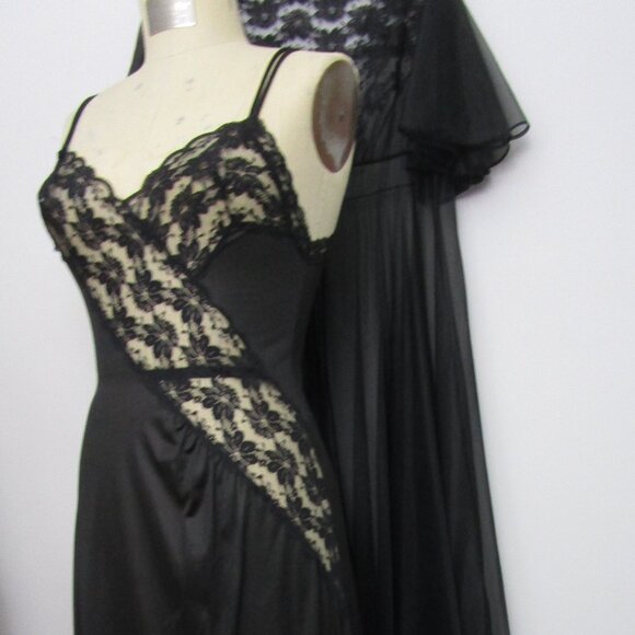 Black Peignoir Set Night Gown Robe Vintage Huge Sweep - Picture 4 of 16